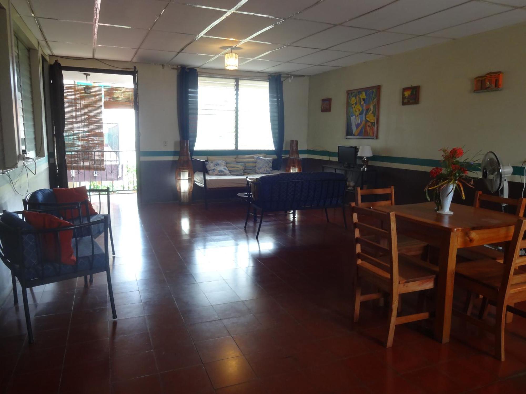 Hostal Harvest House León Buitenkant foto